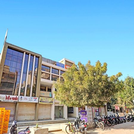 Fabhotel Relax Gandhinagar Ngoại thất bức ảnh