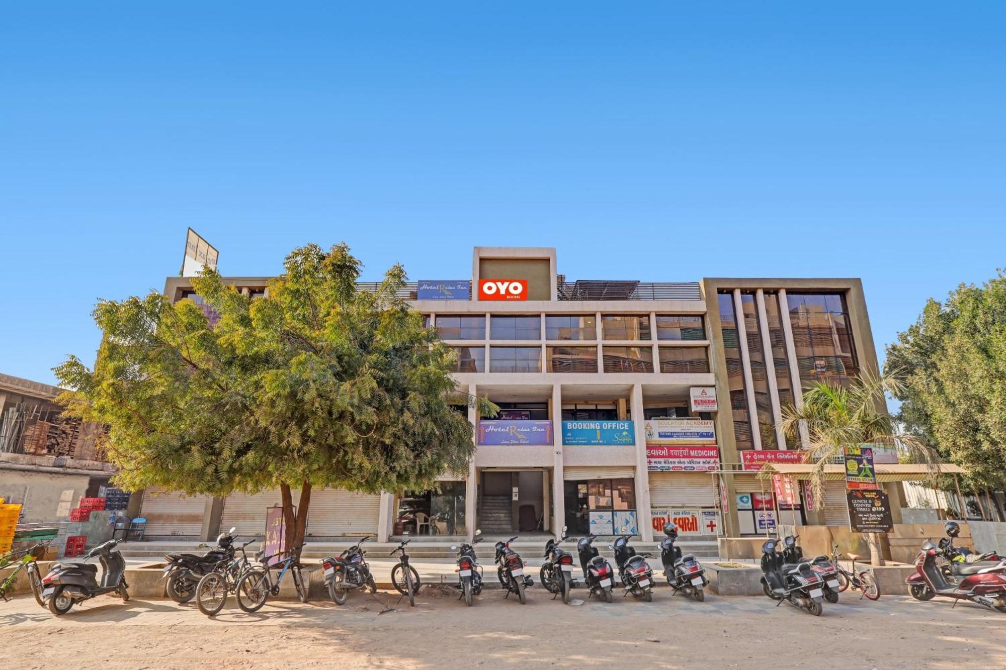 Fabhotel Relax Gandhinagar Ngoại thất bức ảnh